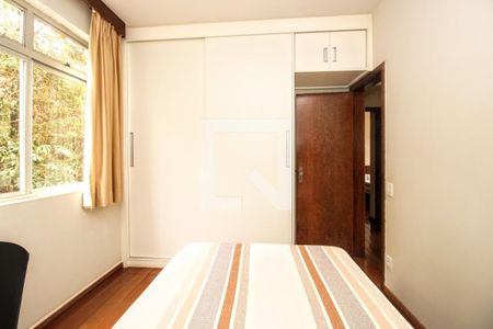 Apartamento à venda com 140m², 3 quartos e 2 vagasQuarto 