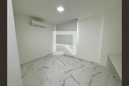 Quarto 1 de apartamento para alugar com 4 quartos, 216m² em Recreio dos Bandeirantes, Rio de Janeiro