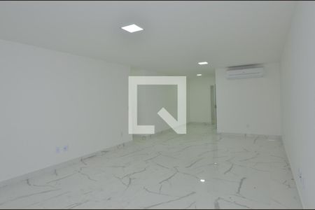 Sala de apartamento para alugar com 4 quartos, 216m² em Recreio dos Bandeirantes, Rio de Janeiro