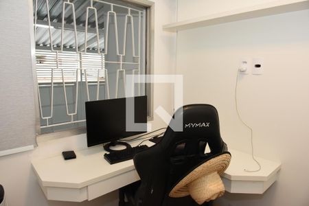 Casa à venda com 202m², 3 quartos e 2 vagasQuarto 3