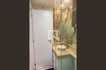 Apartamento à venda com 52m², 2 quartos e 1 vaga Apartamento à venda com 52m², 2 quartos e 1 vagaBanheiro da suíte