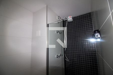 Banheiro de kitnet/studio para alugar com 1 quarto, 33m² em Brooklin, São Paulo