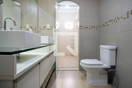 Casa à venda com 280m², 3 quartos e 2 vagasBanheiro da Suíte