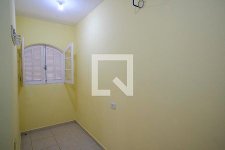 Casa à venda com 280m², 3 quartos e 2 vagasQuarto Área de Serviço
