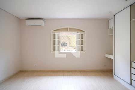 Casa à venda com 280m², 3 quartos e 2 vagasQuarto 1