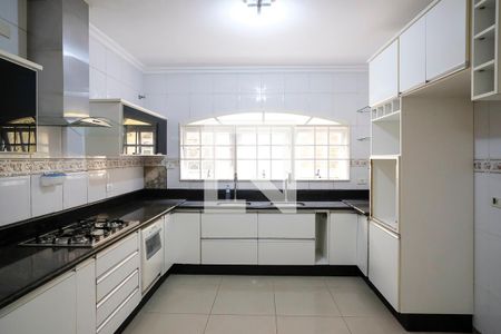 Casa à venda com 280m², 3 quartos e 2 vagasCozinha