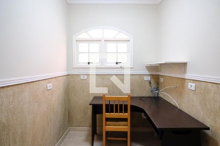 Casa à venda com 280m², 3 quartos e 2 vagasEscritório