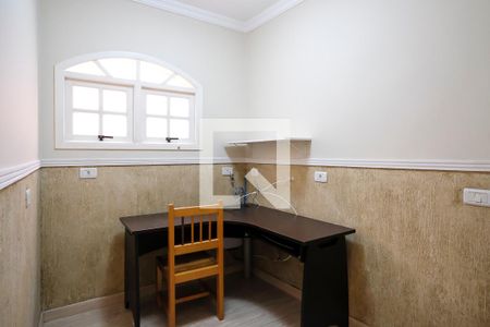 Casa à venda com 280m², 3 quartos e 2 vagasEscritório