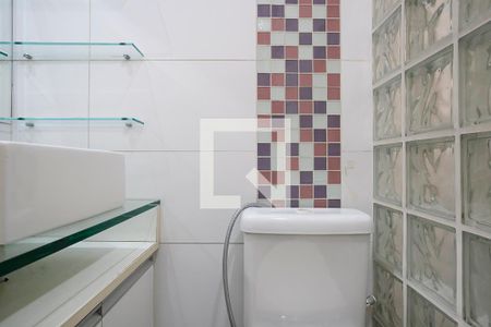 Casa à venda com 280m², 3 quartos e 2 vagasBanheiro 