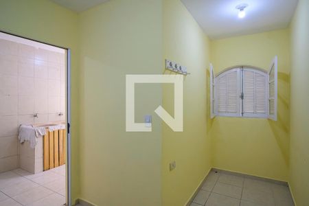 Casa à venda com 280m², 3 quartos e 2 vagasQuarto Área de Serviço