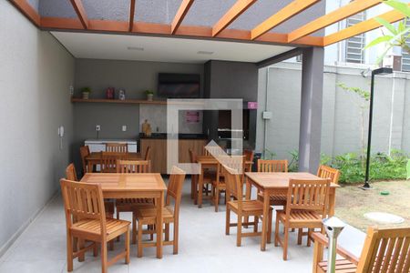 Apartamento para alugar com 40m², 2 quartos e sem vagaÁrea comum - Churrasqueira