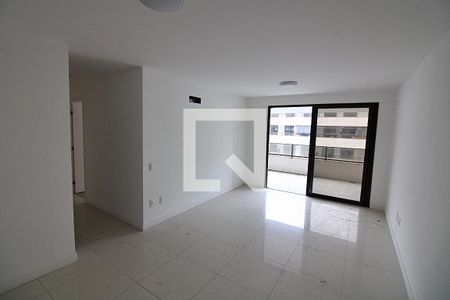 Sala de apartamento para alugar com 3 quartos, 134m² em Barra da Tijuca, Rio de Janeiro