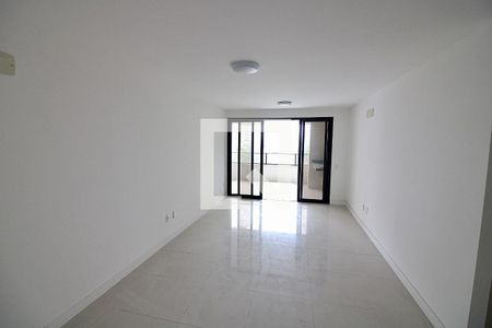 Sala de apartamento para alugar com 3 quartos, 131m² em Barra da Tijuca, Rio de Janeiro