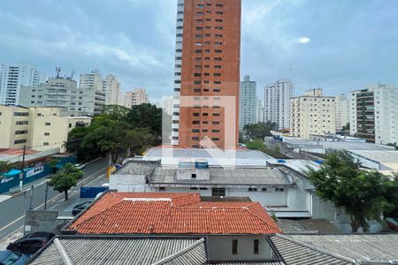 Vista  de apartamento à venda com 2 quartos, 52m² em Vila Uberabinha, São Paulo