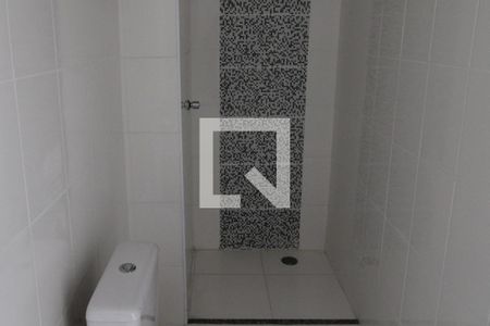 Banheiro de apartamento para alugar com 1 quarto, 32m² em Parque Anhanguera, São Paulo