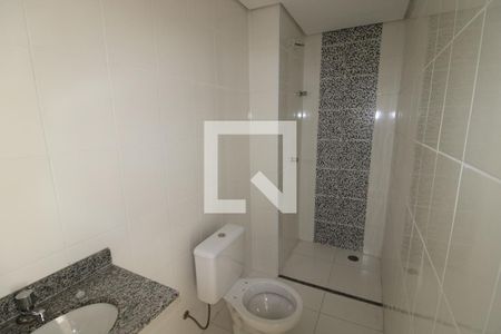 Banheiro de apartamento para alugar com 1 quarto, 32m² em Parque Anhanguera, São Paulo