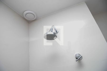 Apartamento para alugar com 100m², 3 quartos e 2 vagas Apartamento para alugar com 100m², 3 quartos e 2 vagasChuveiro