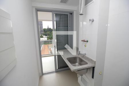 Apartamento para alugar com 100m², 3 quartos e 2 vagas Apartamento para alugar com 100m², 3 quartos e 2 vagasÁrea de Serviço