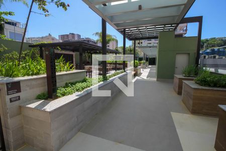Apartamento para alugar com 100m², 3 quartos e 2 vagas Apartamento para alugar com 100m², 3 quartos e 2 vagasÁrea comum
