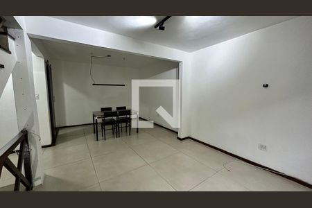 Sala de casa de condomínio à venda com 2 quartos, 150m² em Vargem Grande, Rio de Janeiro