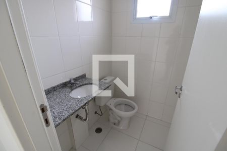 Banheiro de apartamento para alugar com 1 quarto, 31m² em Parque Anhanguera, São Paulo