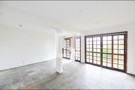 Casa de condomínio para alugar com 130m², 3 quartos e 2 vagas Casa de condomínio para alugar com 130m², 3 quartos e 2 vagasEspaço