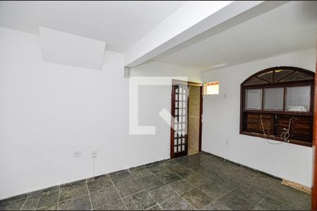 Casa de condomínio para alugar com 130m², 3 quartos e 2 vagasSuite 