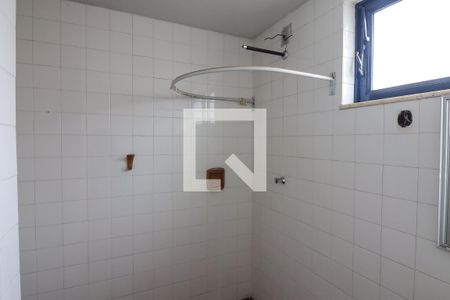 Banheiro de apartamento para alugar com 1 quarto, 38m² em Centro, Ribeirão Preto