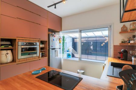 Casa à venda com 120m², 3 quartos e 2 vagas Casa à venda com 120m², 3 quartos e 2 vagasCozinha