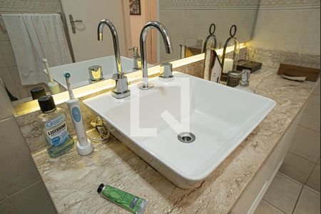 Apartamento à venda com 195m², 3 quartos e sem vagaBanheiro 2