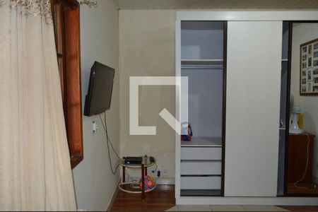 Casa à venda com 200m², 3 quartos e 5 vagasEdícula - Quarto