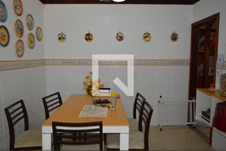 Casa à venda com 200m², 3 quartos e 5 vagasCozinha