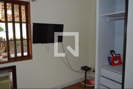 Casa à venda com 200m², 3 quartos e 5 vagasEdícula - Quarto