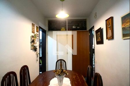 Casa de condomínio à venda com 194m², 3 quartos e 3 vagasSala de Jantar