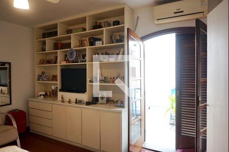 Quarto 1 de casa de condomínio à venda com 3 quartos, 194m² em Jardim Hípico, São Paulo