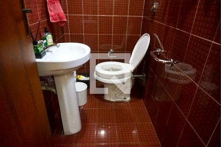 Casa de condomínio à venda com 194m², 3 quartos e 3 vagasLavabo 