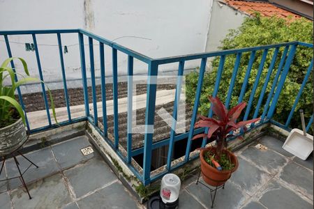 Casa de condomínio à venda com 194m², 3 quartos e 3 vagasVaranda quarto 1