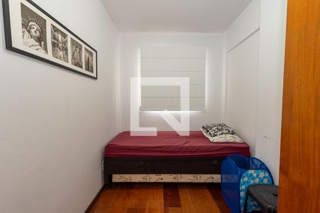 Quarto 1 de apartamento para alugar com 2 quartos, 45m² em Bigorrilho, Curitiba