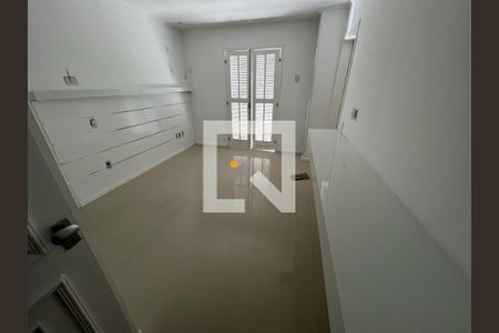 Casa à venda com 4 quartos, 250m² em Vargem Pequena, Rio de Janeiro
