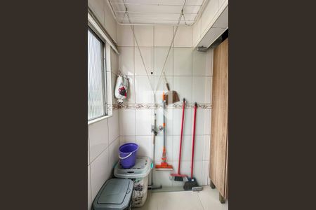 Apartamento para alugar com 70m², 2 quartos e 1 vagaÁrea de Serviço
