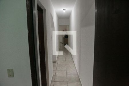 Casa 1- Corredor de casa à venda com 5 quartos, 186m² em Cidade São Jorge, Santo André