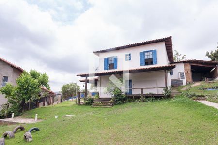 Casa de condomínio à venda com 400m², 4 quartos e 6 vagasÁrea Externa