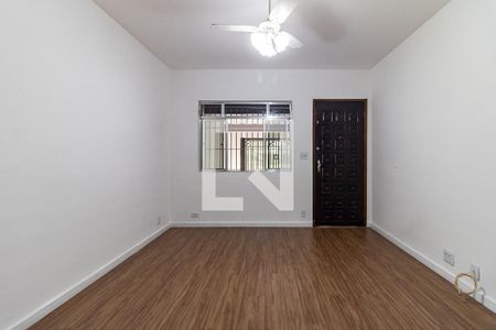 Sala de casa à venda com 2 quartos, 148m² em Parque Fongaro, São Paulo