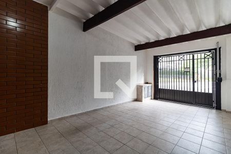 Casa à venda com 148m², 2 quartos e 1 vaga Casa à venda com 148m², 2 quartos e 1 vagaGaragem