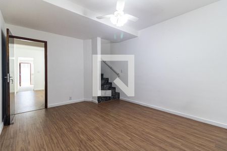 Sala de casa à venda com 2 quartos, 148m² em Parque Fongaro, São Paulo