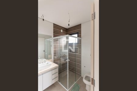 Casa de condomínio à venda com 264m², 3 quartos e 4 vagasBanheiro da Suíte 2