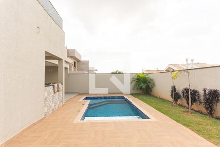Casa de condomínio à venda com 264m², 3 quartos e 4 vagasPiscina