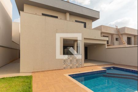 Casa de condomínio à venda com 264m², 3 quartos e 4 vagasPiscina