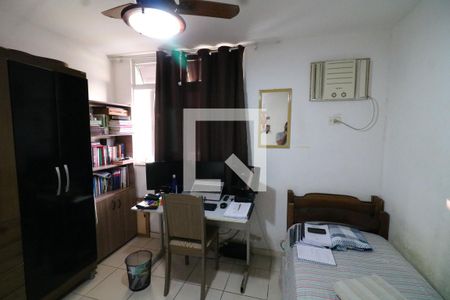 Quarto 1 de apartamento para alugar com 2 quartos, 68m² em Tubiacanga, Rio de Janeiro