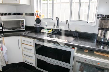 Casa à venda com 183m², 3 quartos e 6 vagasCozinha